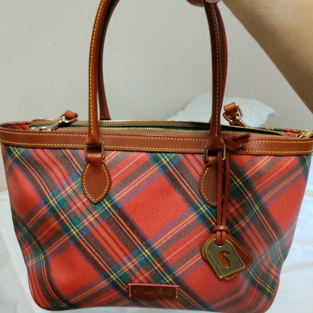 DOONEY & BOURKE Plaid Coated Canvas / Leather Shoulder Tote Bag